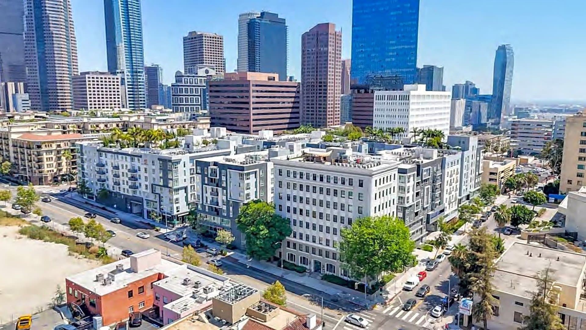 Be DTLA